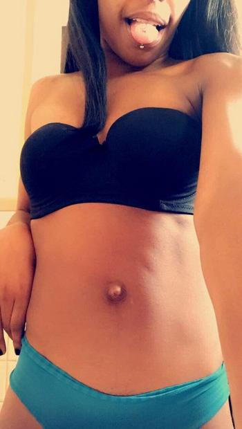 2564102219, 21 African American female escort, Huntsville