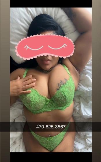 Nina, 27  female escort, Huntsville